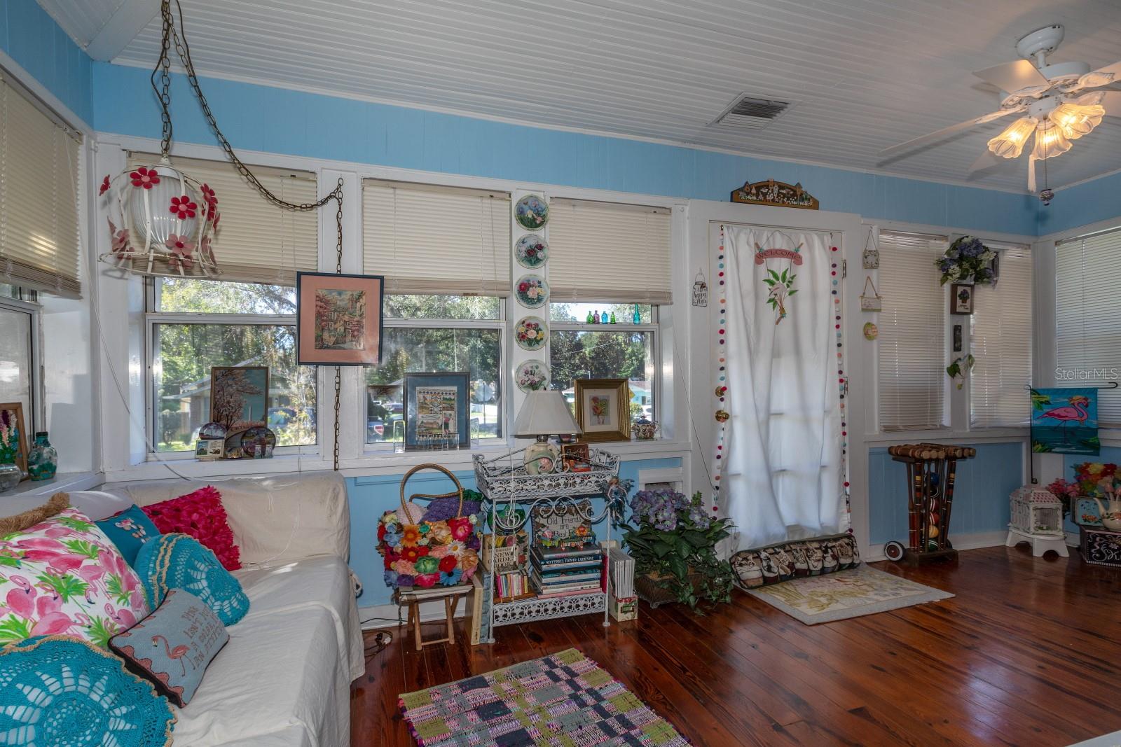 MOUNT DORA DICKERMAN SUB - Residential Lease