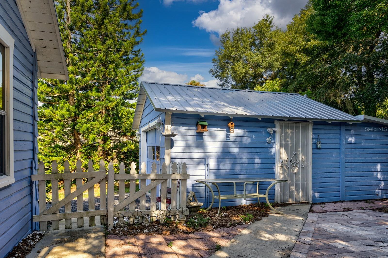 MOUNT DORA DICKERMAN SUB - Residential Lease