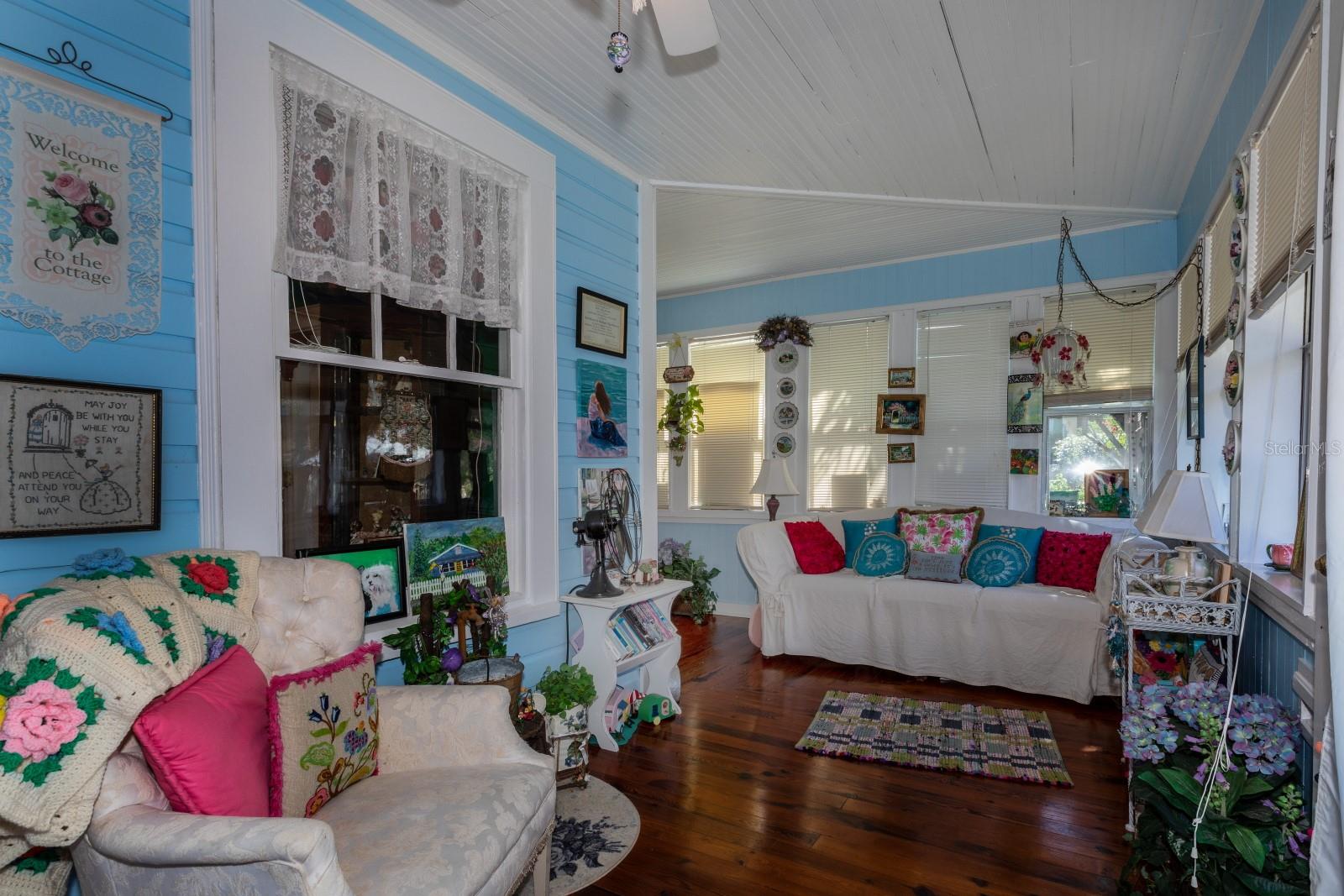 MOUNT DORA DICKERMAN SUB - Residential Lease