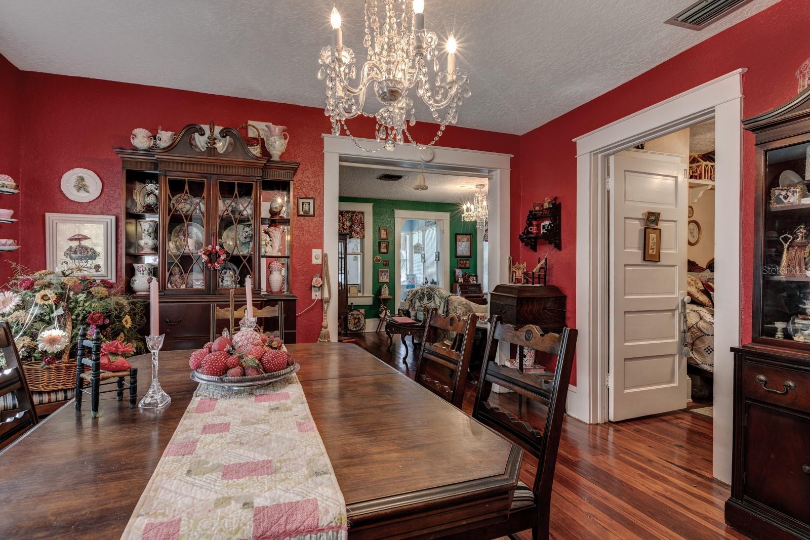 MOUNT DORA DICKERMAN SUB - Residential Lease