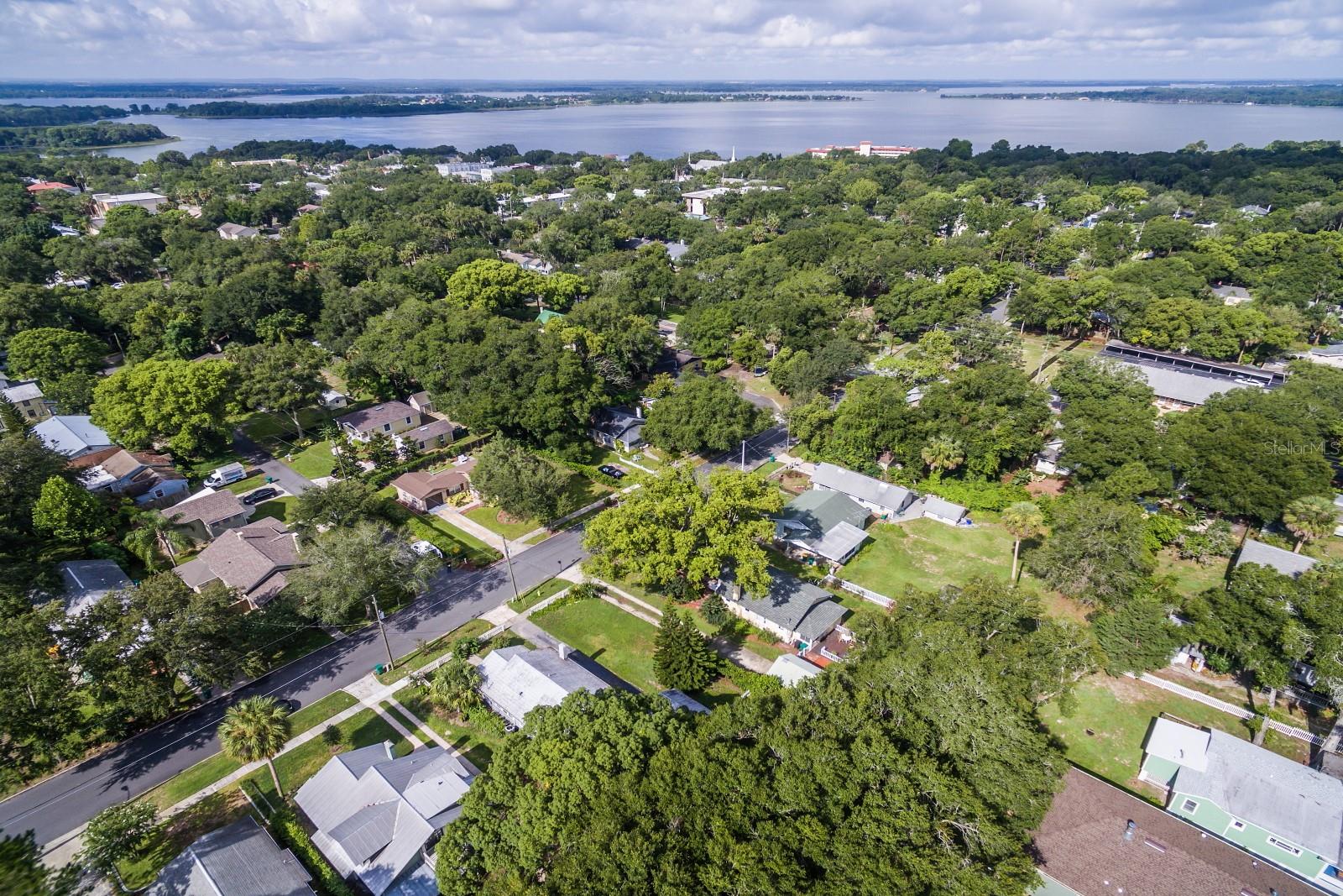 MOUNT DORA DICKERMAN SUB - Residential Lease