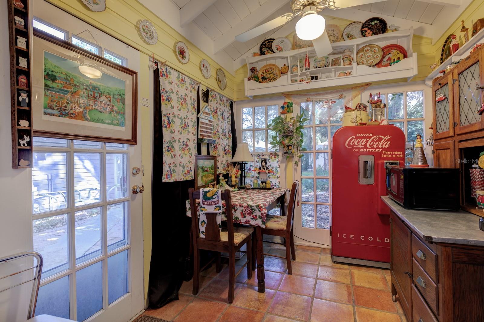 MOUNT DORA DICKERMAN SUB - Residential Lease