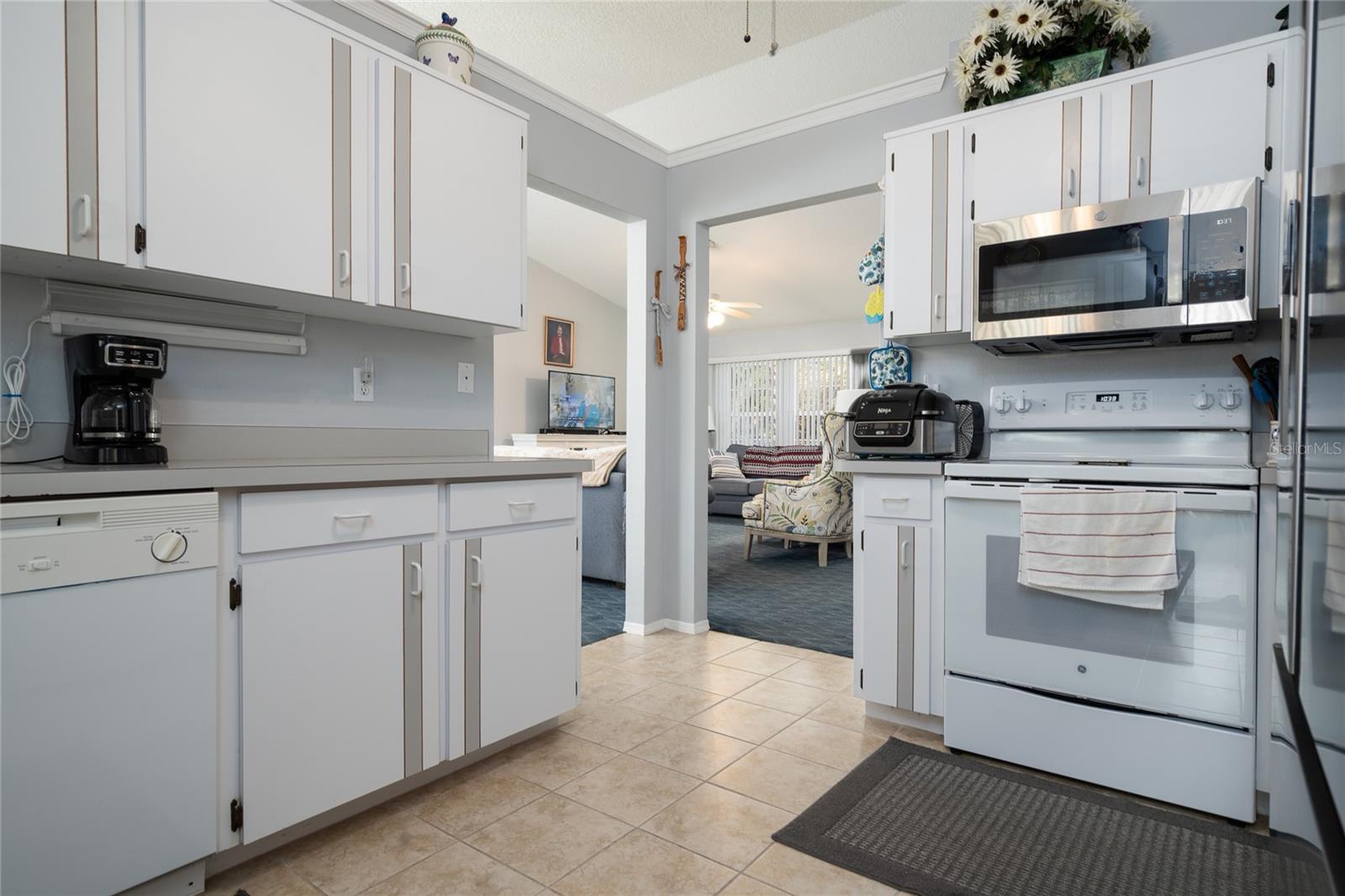 QUAIL HOLLOW ON THE RIVER - Residential