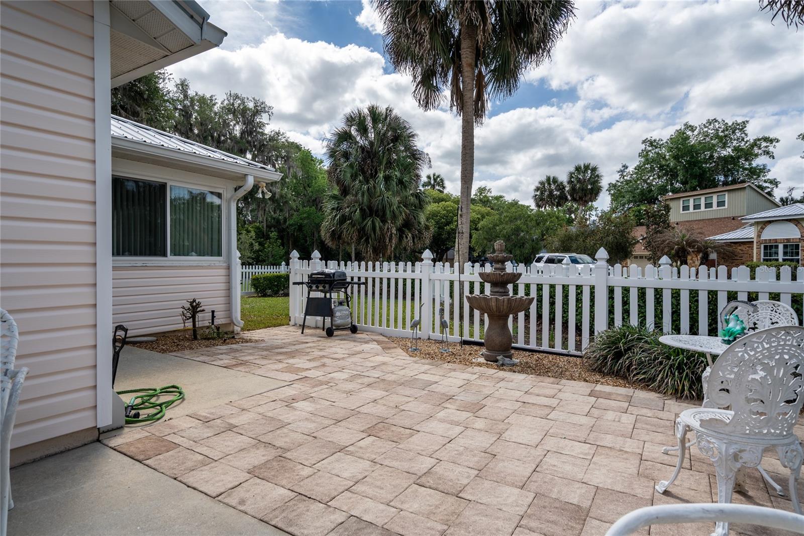 QUAIL HOLLOW ON THE RIVER - Residential