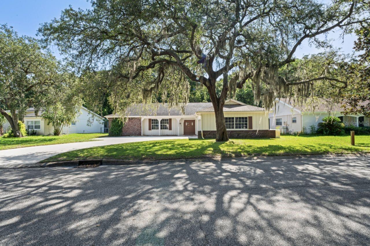 12912 WILLOUGHBY LANE