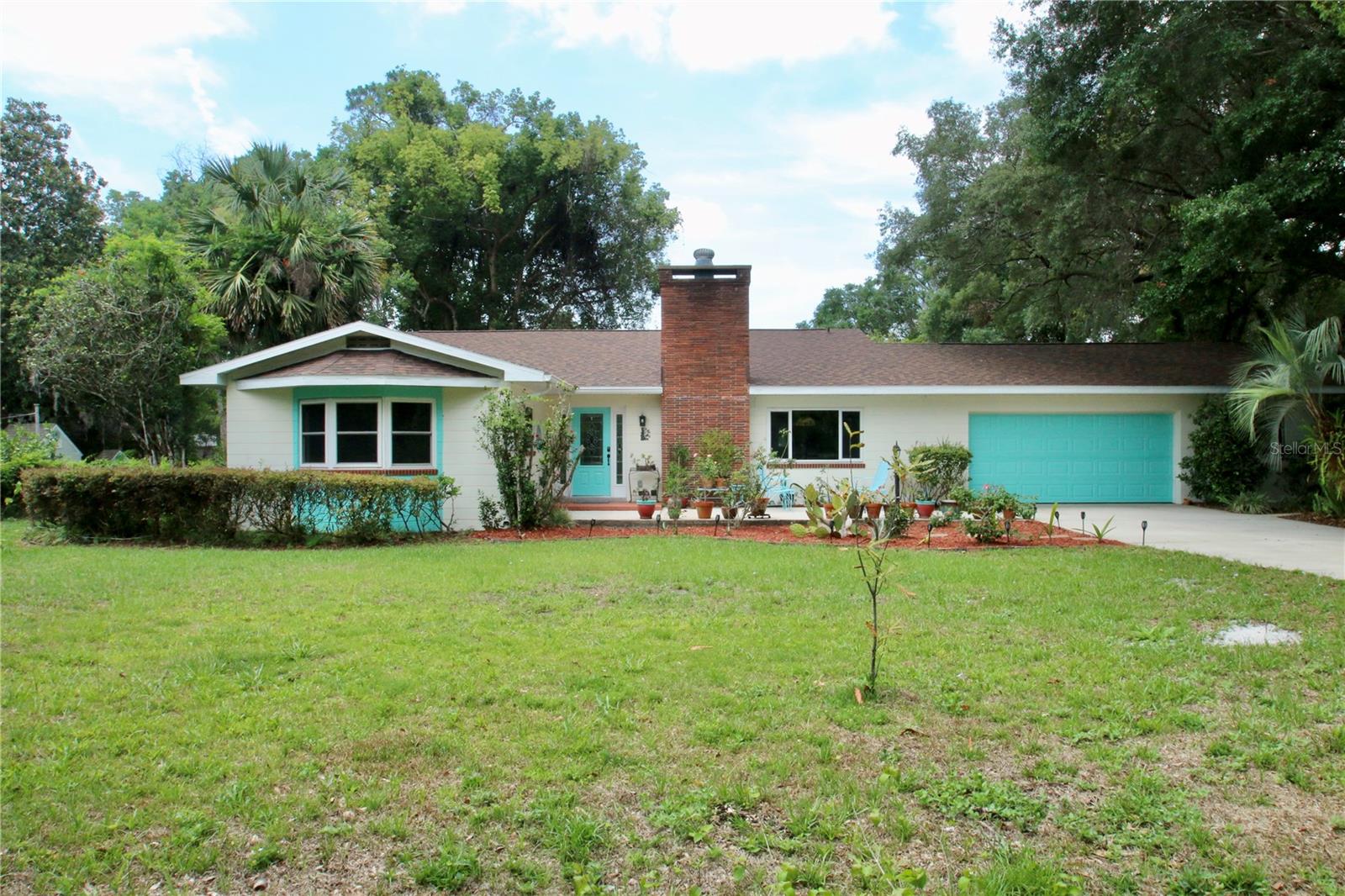 1405 PERIWINKLE AVENUE