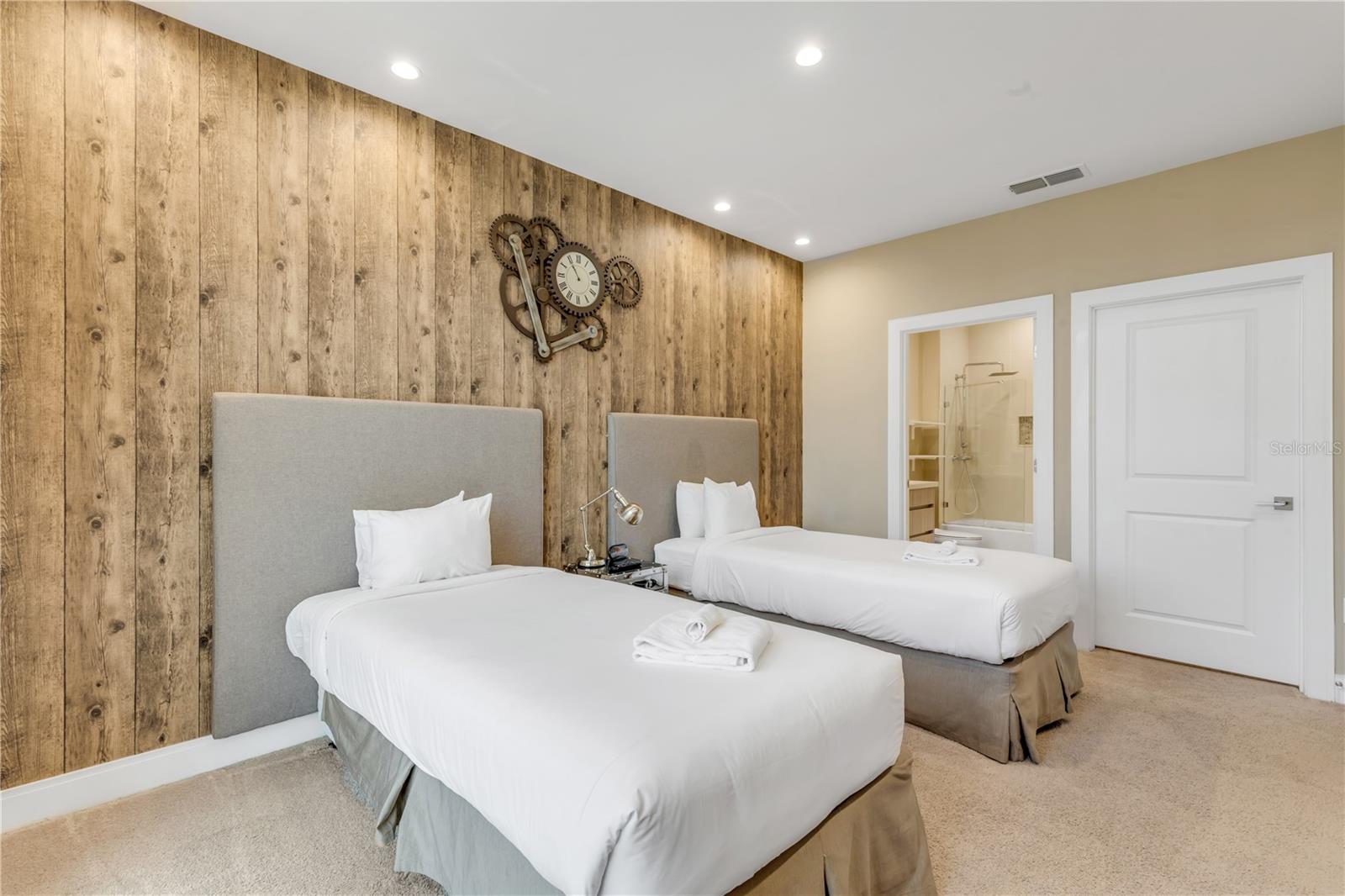 MAGIC VILLAGE RESPORT II - Residential