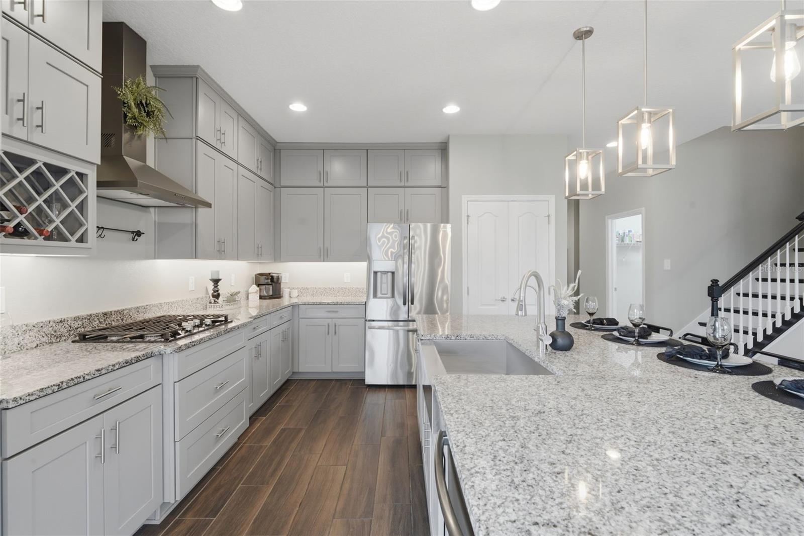 RIVIERA BELLA UN 5 - Residential