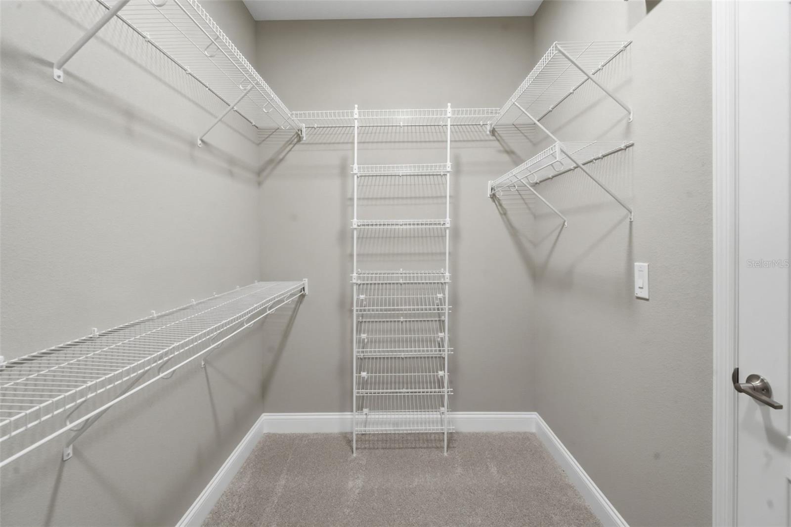 RIVIERA BELLA UN 5 - Residential