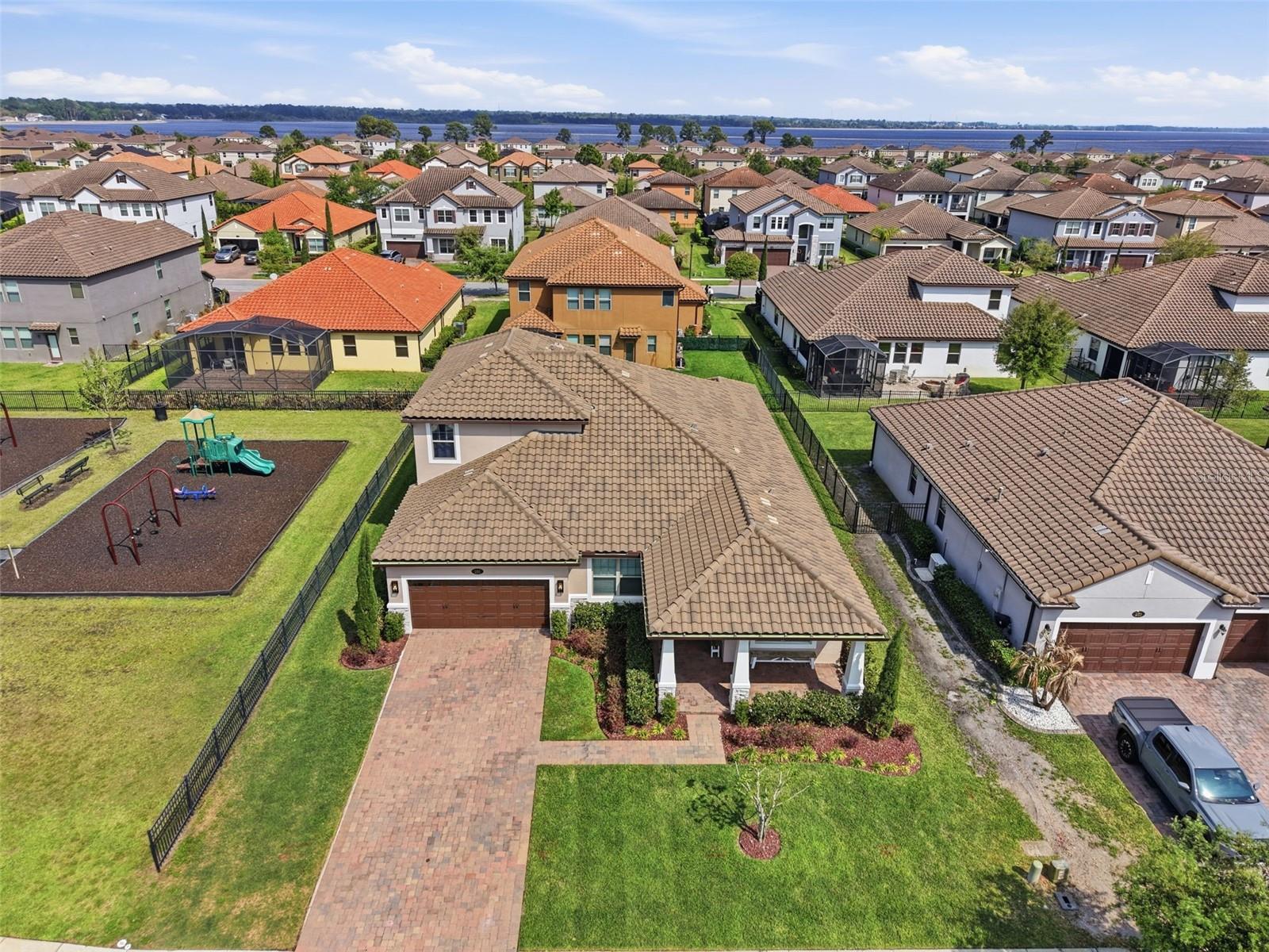 RIVIERA BELLA UN 5 - Residential