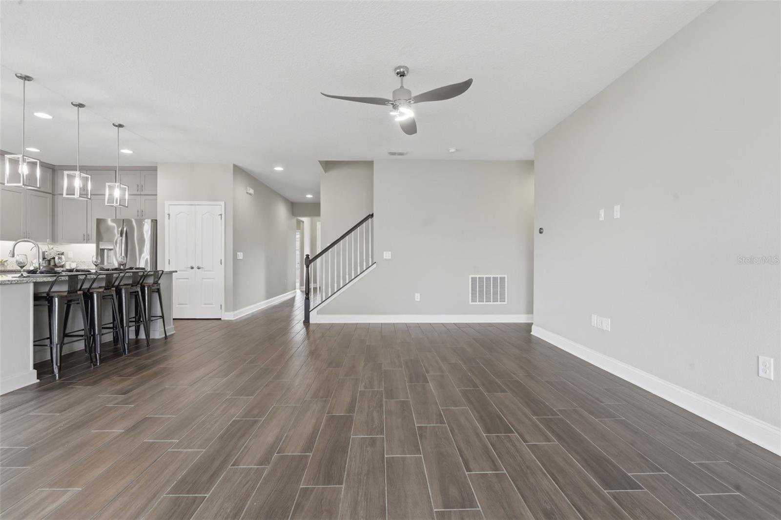 RIVIERA BELLA UN 5 - Residential