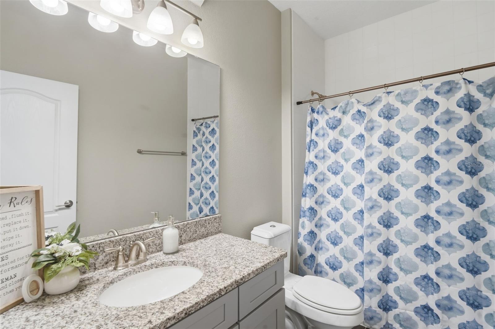 RIVIERA BELLA UN 5 - Residential