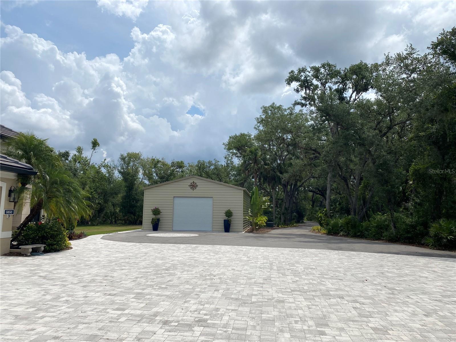 5850 SADDLE OAK TRAIL