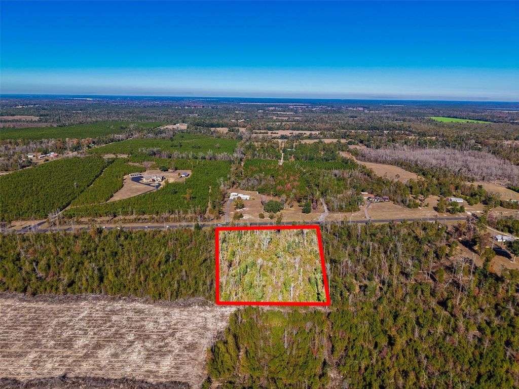 Photo of Us-90, Marianna, FL 32446 (MLS # A4675635)