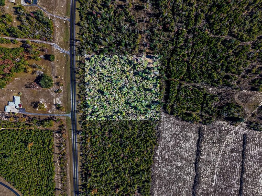 Photo of Us-90, Marianna, FL 32446 (MLS # A4675635)