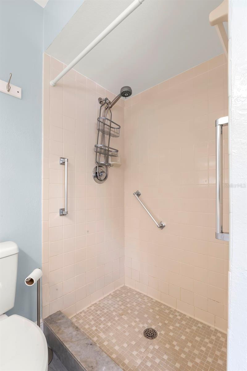 KERSEY GROVES 1ST ADD - Residential