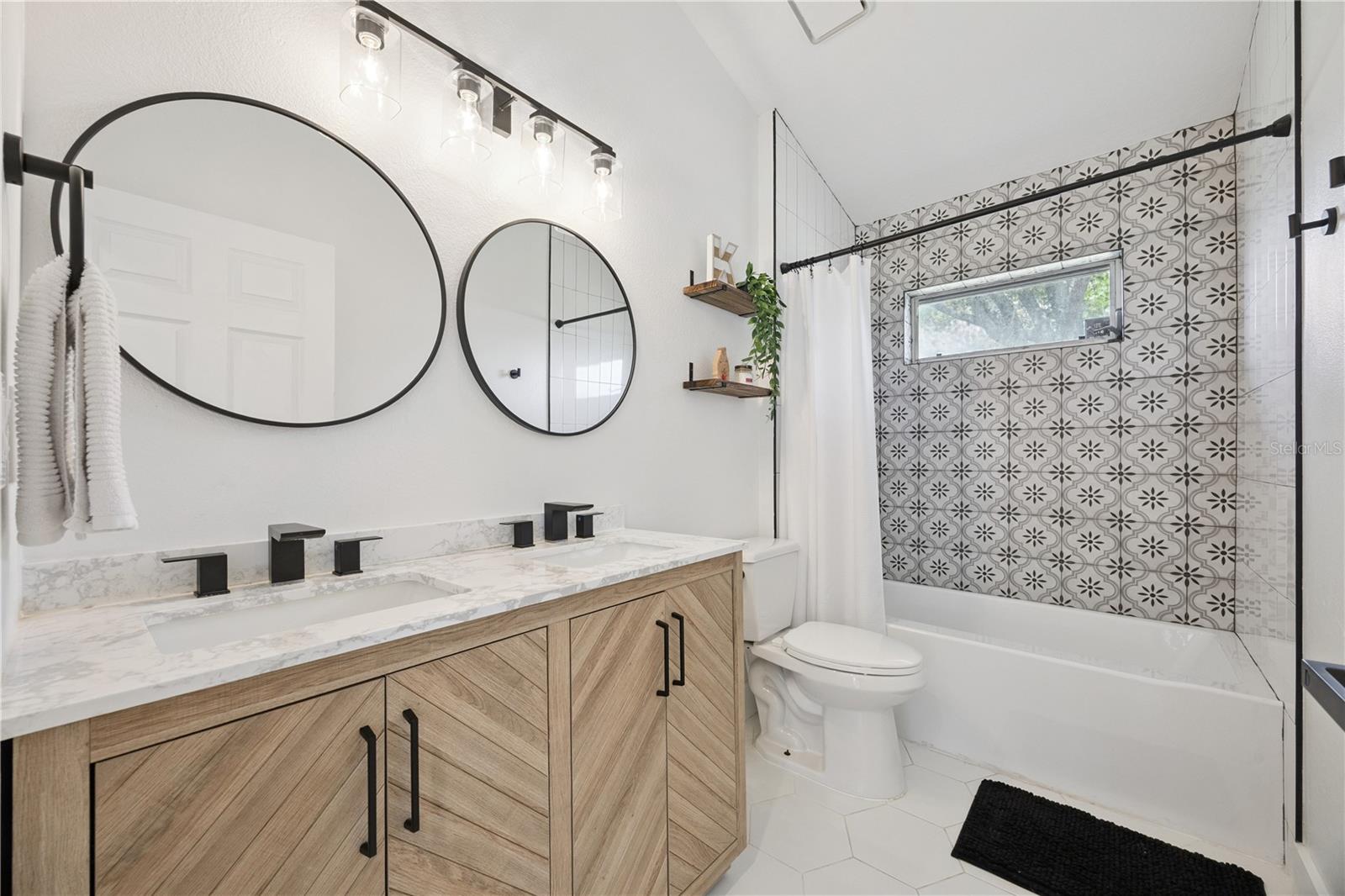 PLANTATION GROVE WEST - Residential