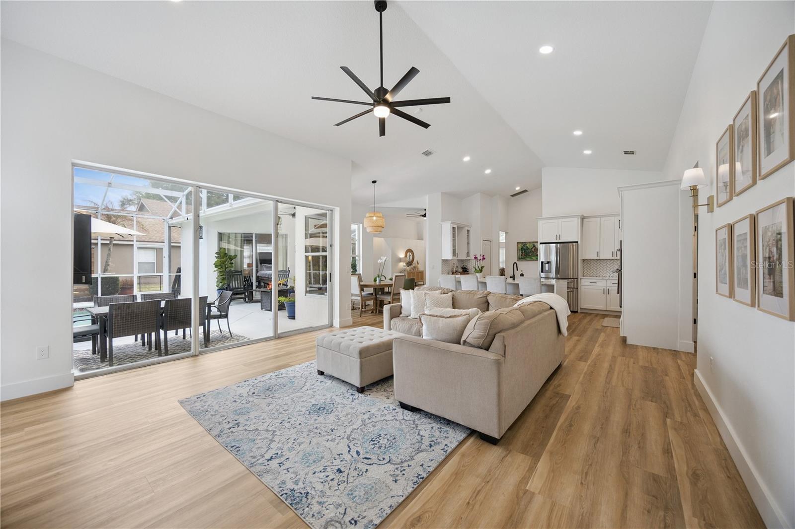 PLANTATION GROVE WEST - Residential