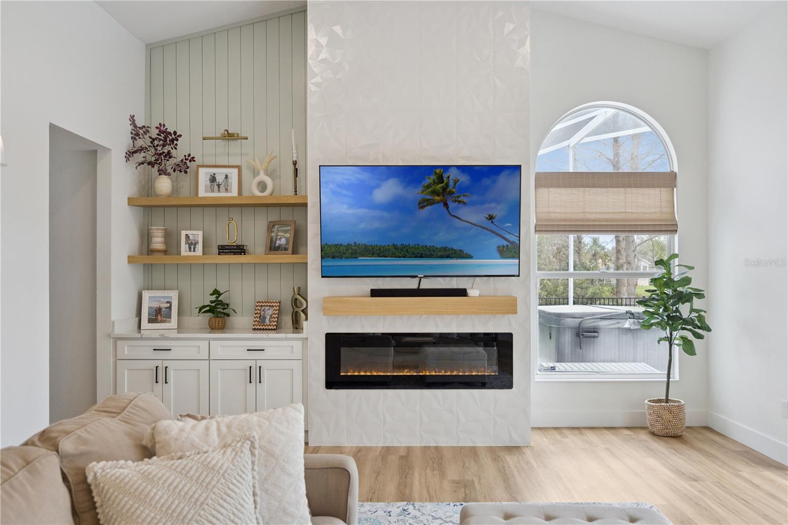 PLANTATION GROVE WEST - Residential