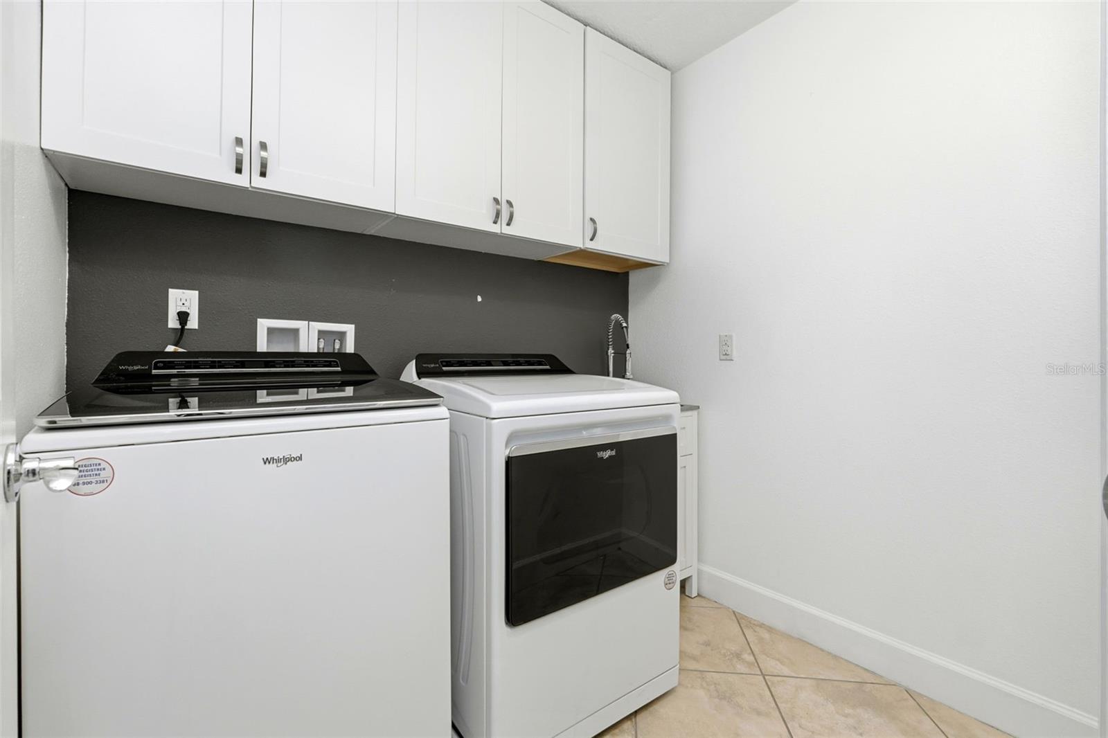 VILLAGEWALK/LK NONAD - Residential Lease