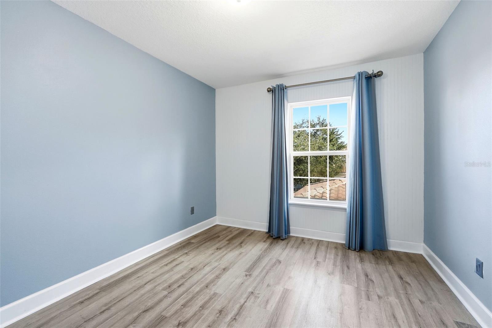 VILLAGEWALK/LK NONAD - Residential Lease