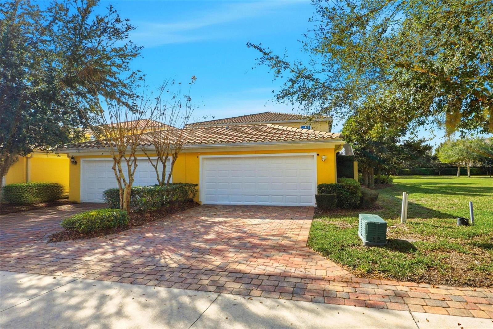 VILLAGEWALK/LK NONAD - Residential Lease