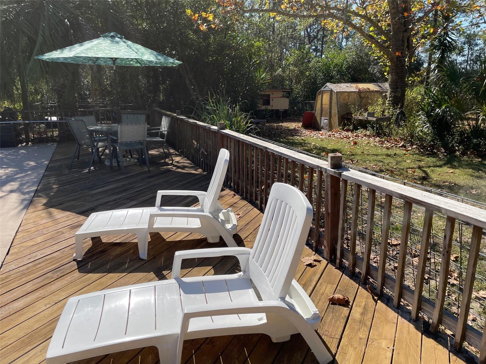 RAINBOW LAKES ESTATES - Residential