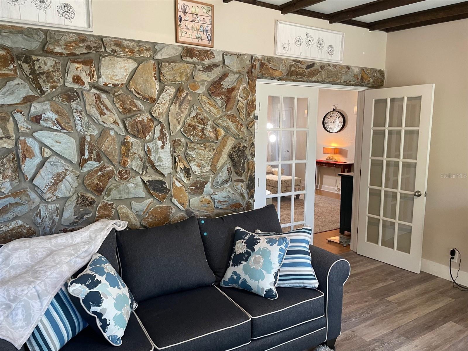 RAINBOW LAKES ESTATES - Residential