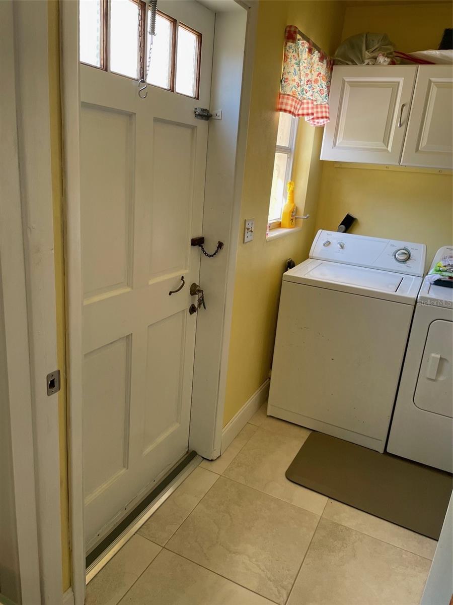 RAINBOW LAKES ESTATES - Residential