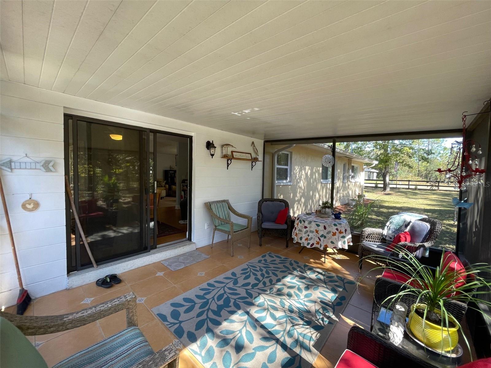 RAINBOW LAKES ESTATES - Residential