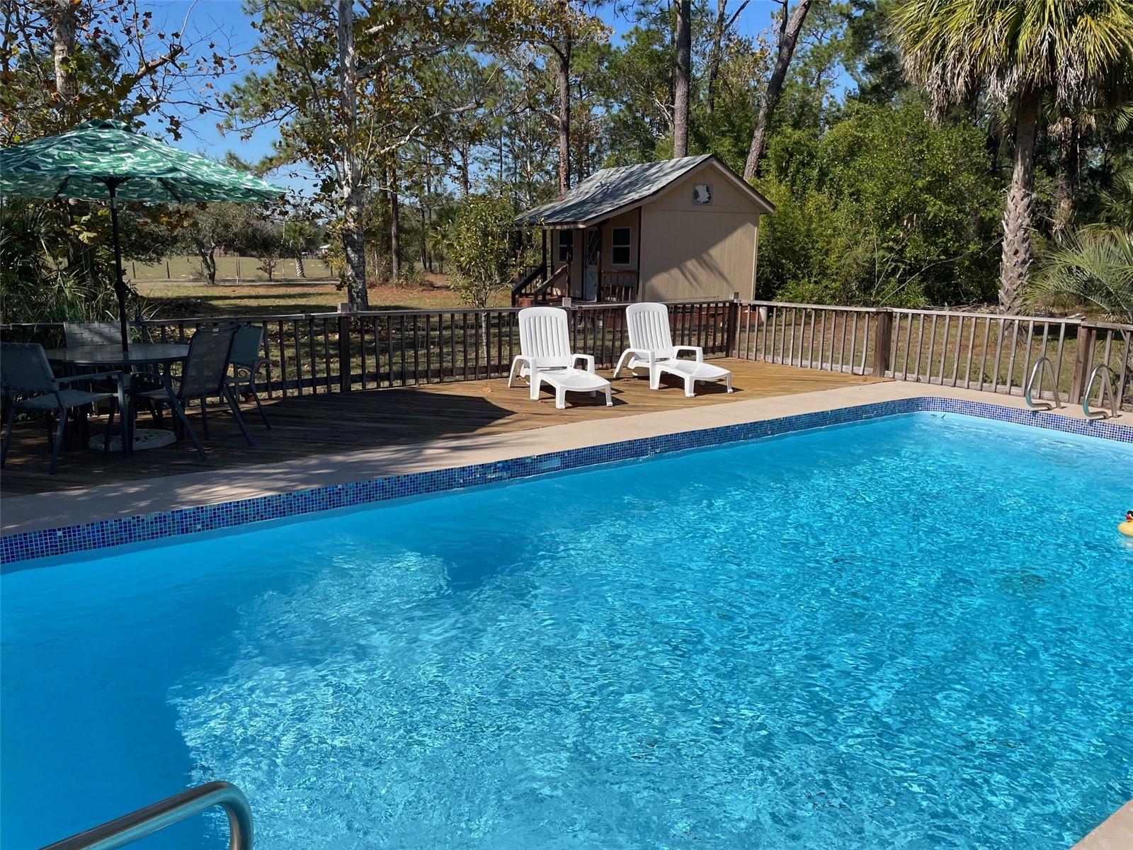 RAINBOW LAKES ESTATES - Residential