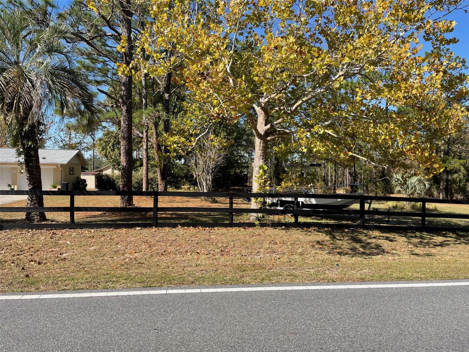 RAINBOW LAKES ESTATES - Residential