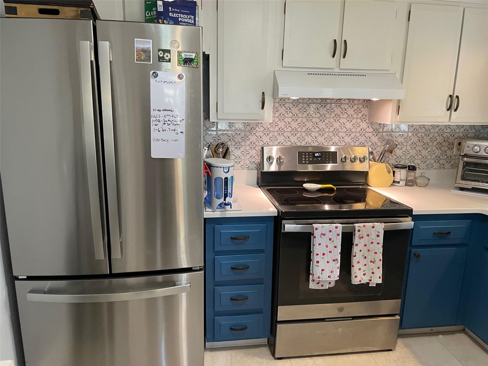 RAINBOW LAKES ESTATES - Residential