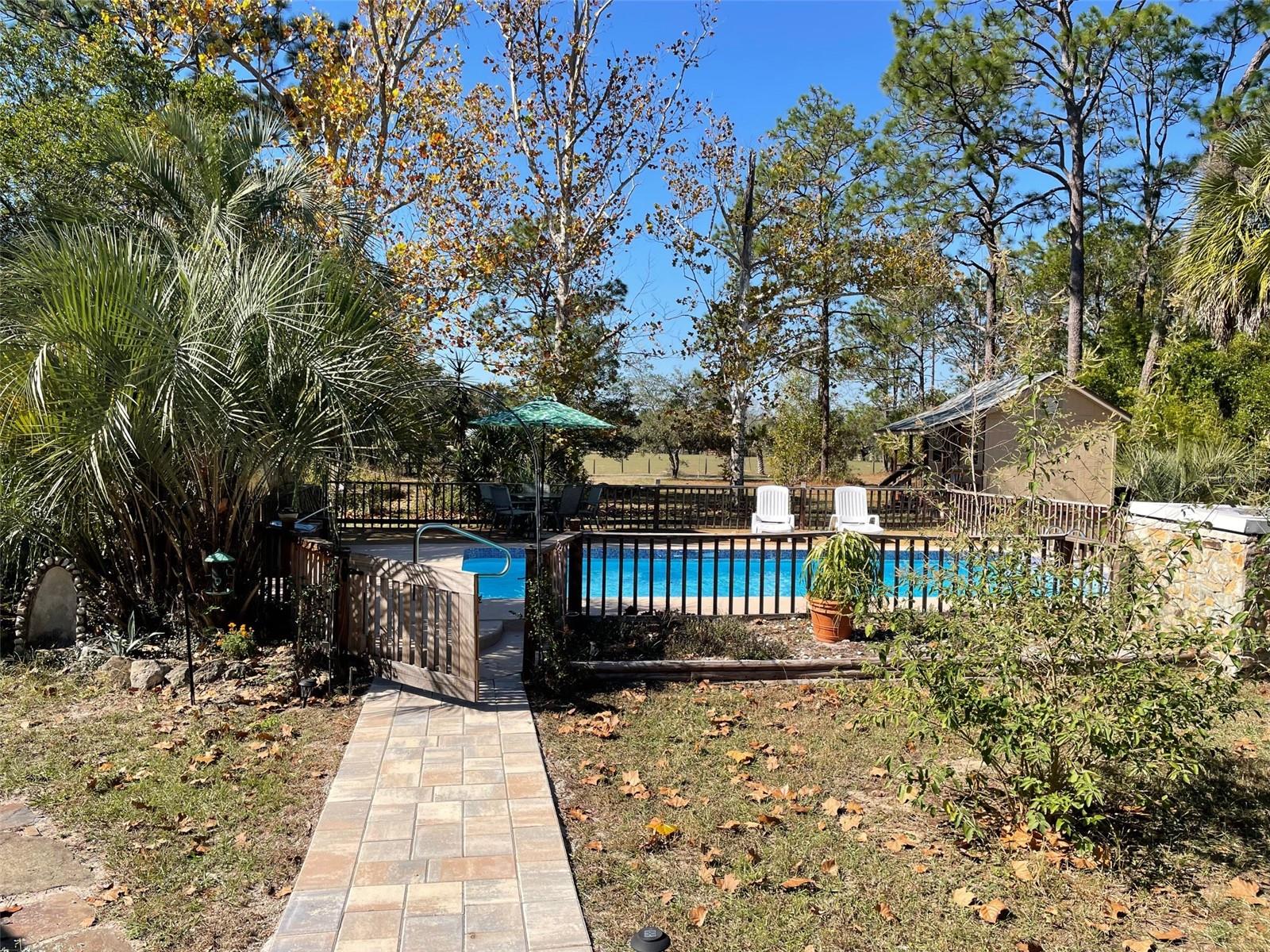 RAINBOW LAKES ESTATES - Residential