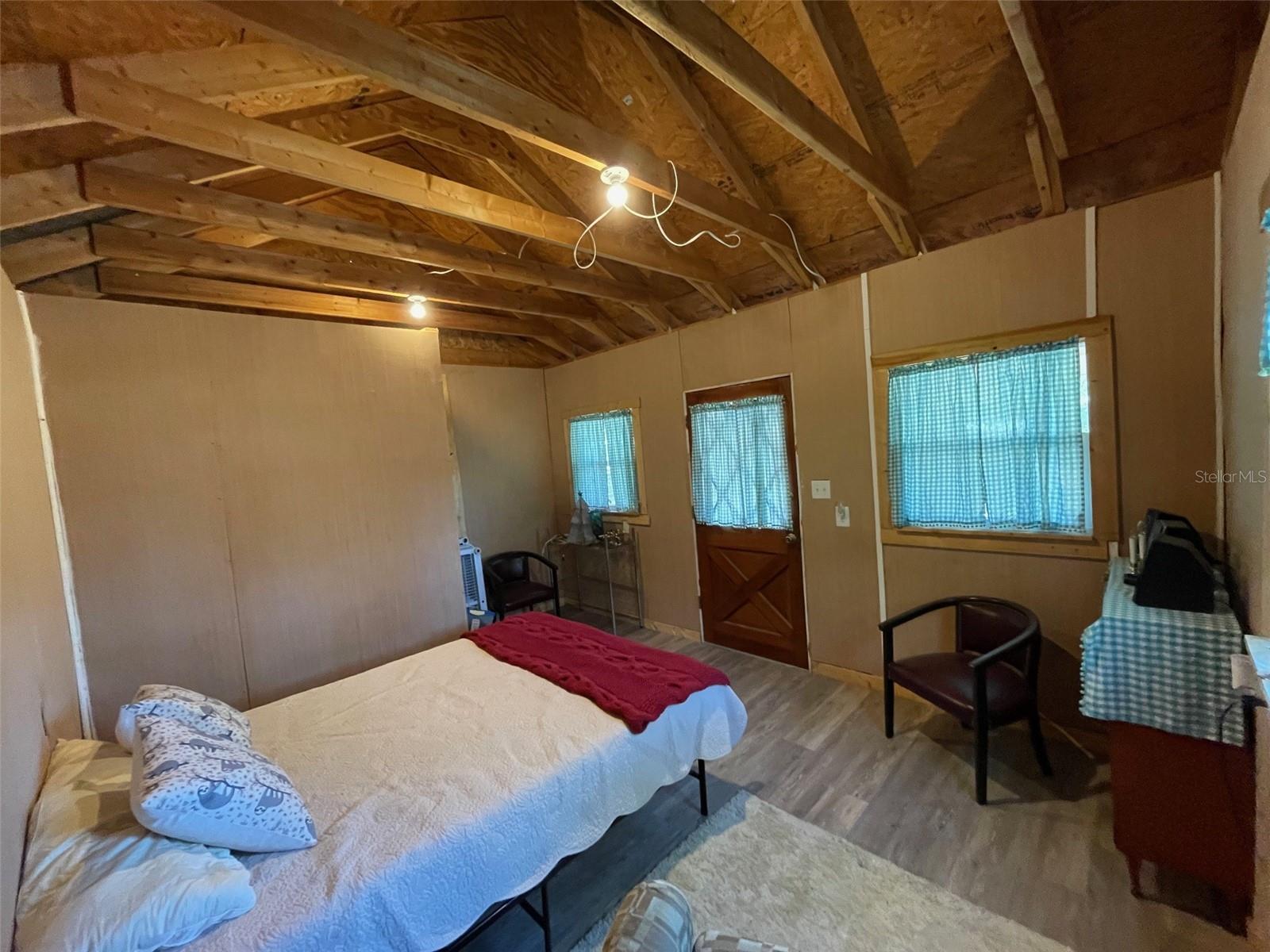 RAINBOW LAKES ESTATES - Residential