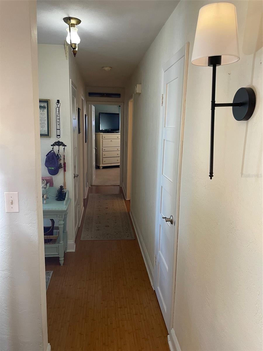 RAINBOW LAKES ESTATES - Residential