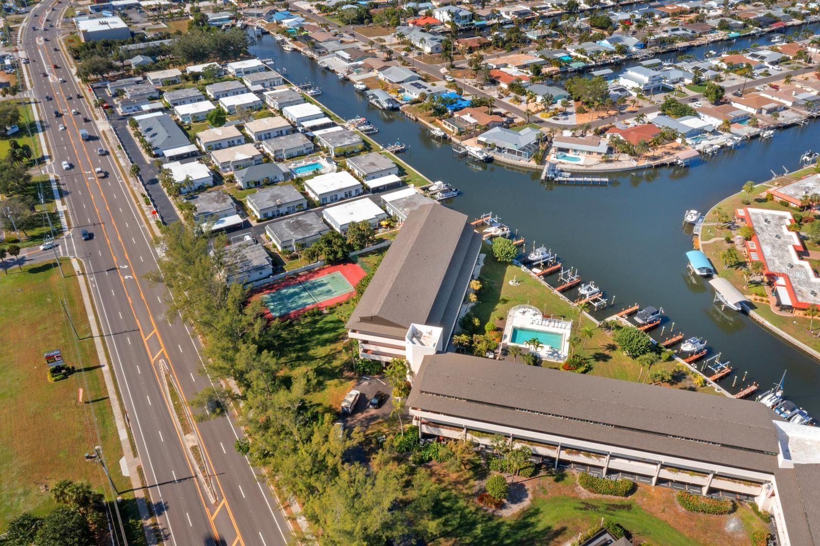 THE WATERWAY PH I - Residential