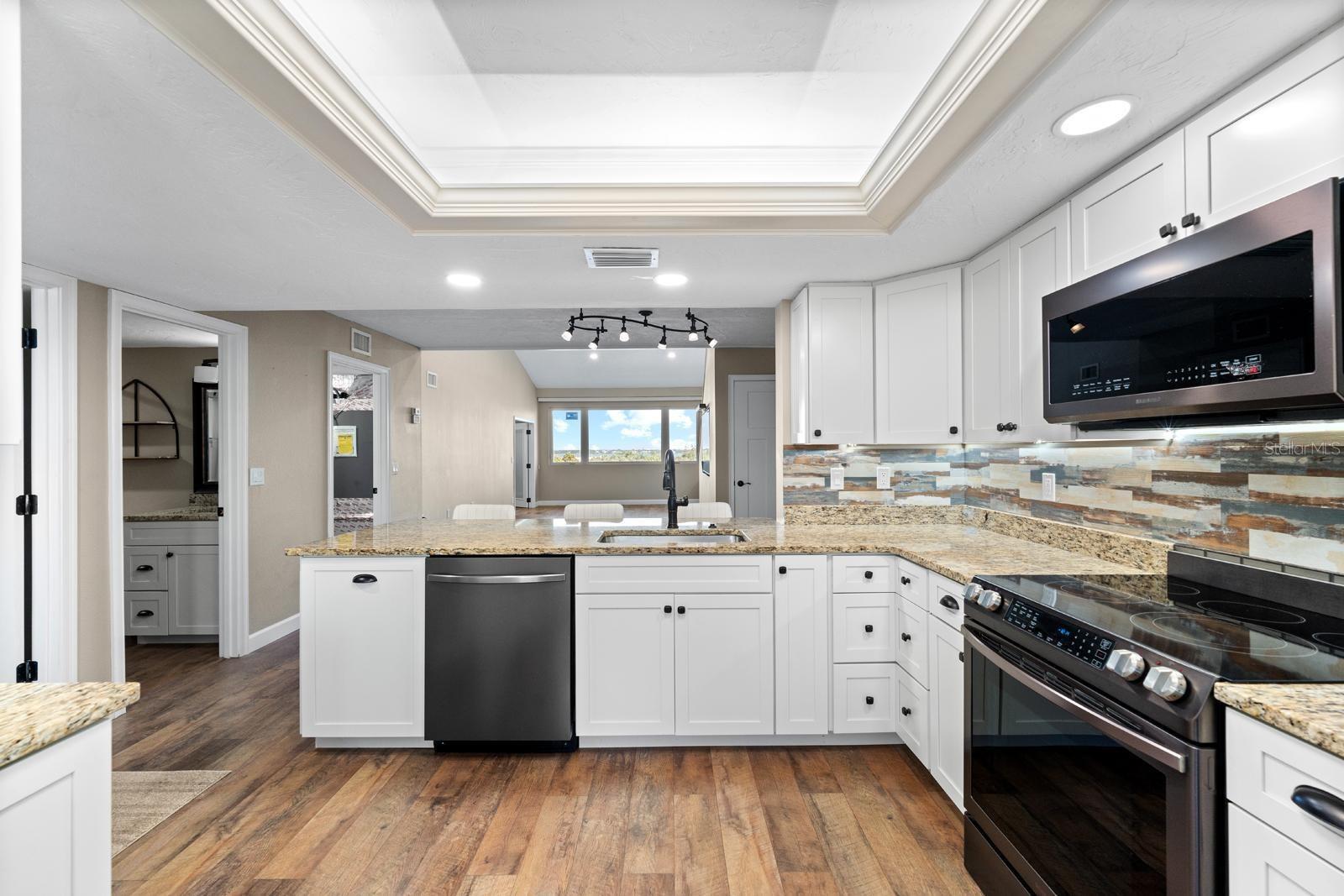 THE WATERWAY PH I - Residential