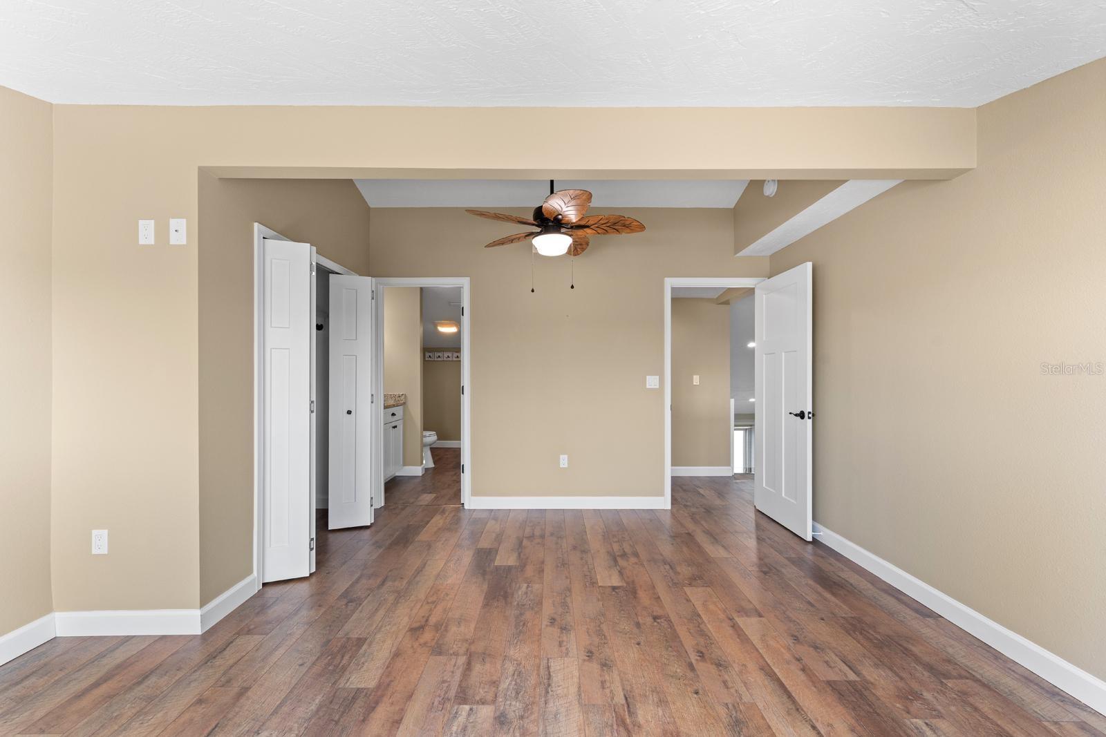 THE WATERWAY PH I - Residential