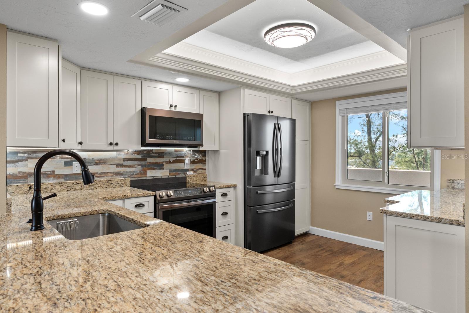 THE WATERWAY PH I - Residential