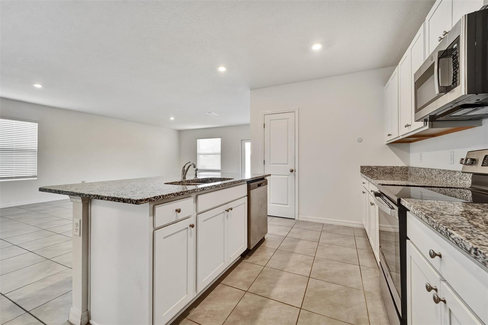 LINKS/CALUSA SPGS - Residential