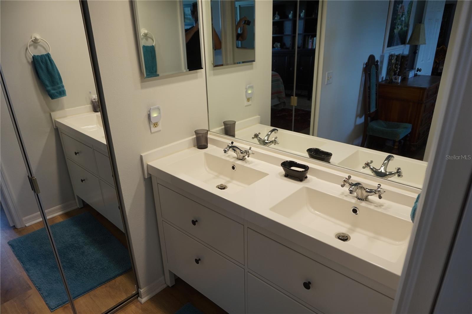 HARRINGTON LAKE - Residential