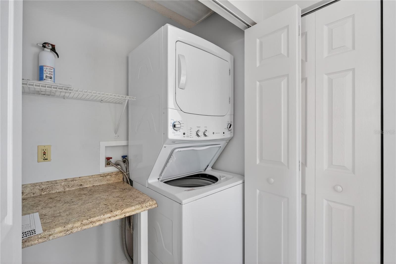 HARRINGTON LAKE - Residential