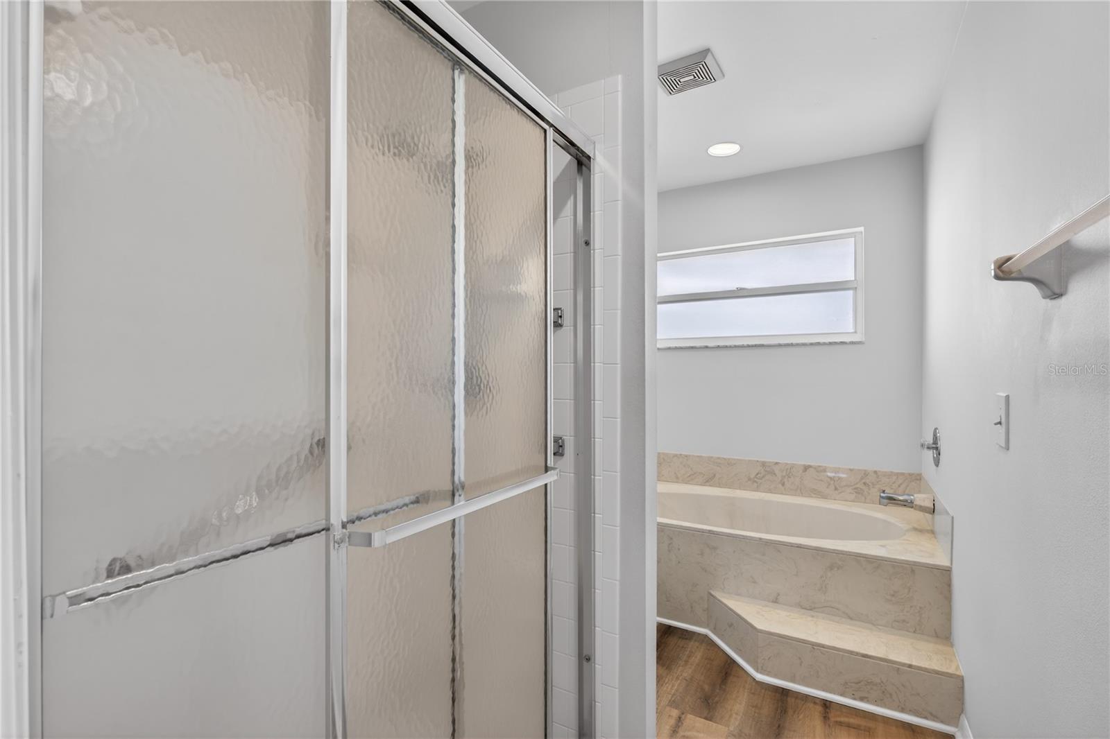 HARRINGTON LAKE - Residential