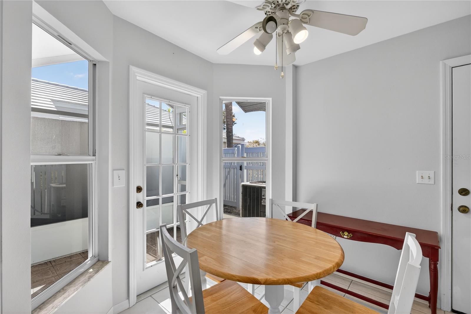 HARRINGTON LAKE - Residential