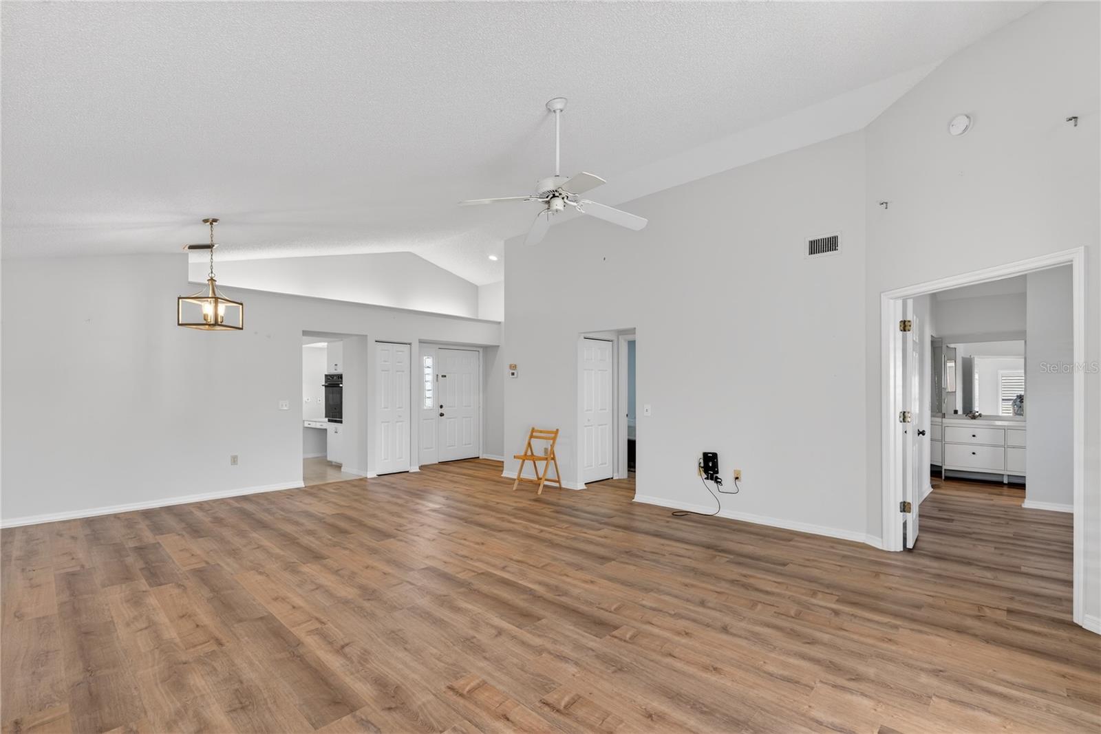 HARRINGTON LAKE - Residential