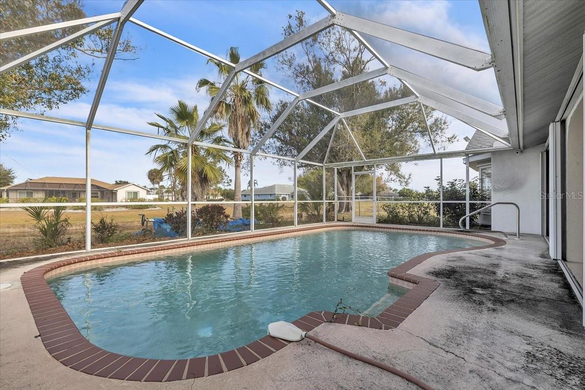 ROTONDA WEST BROADMOOR - Residential