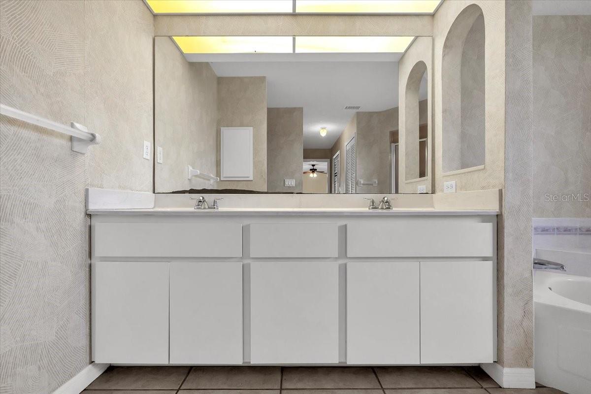 ROTONDA WEST BROADMOOR - Residential