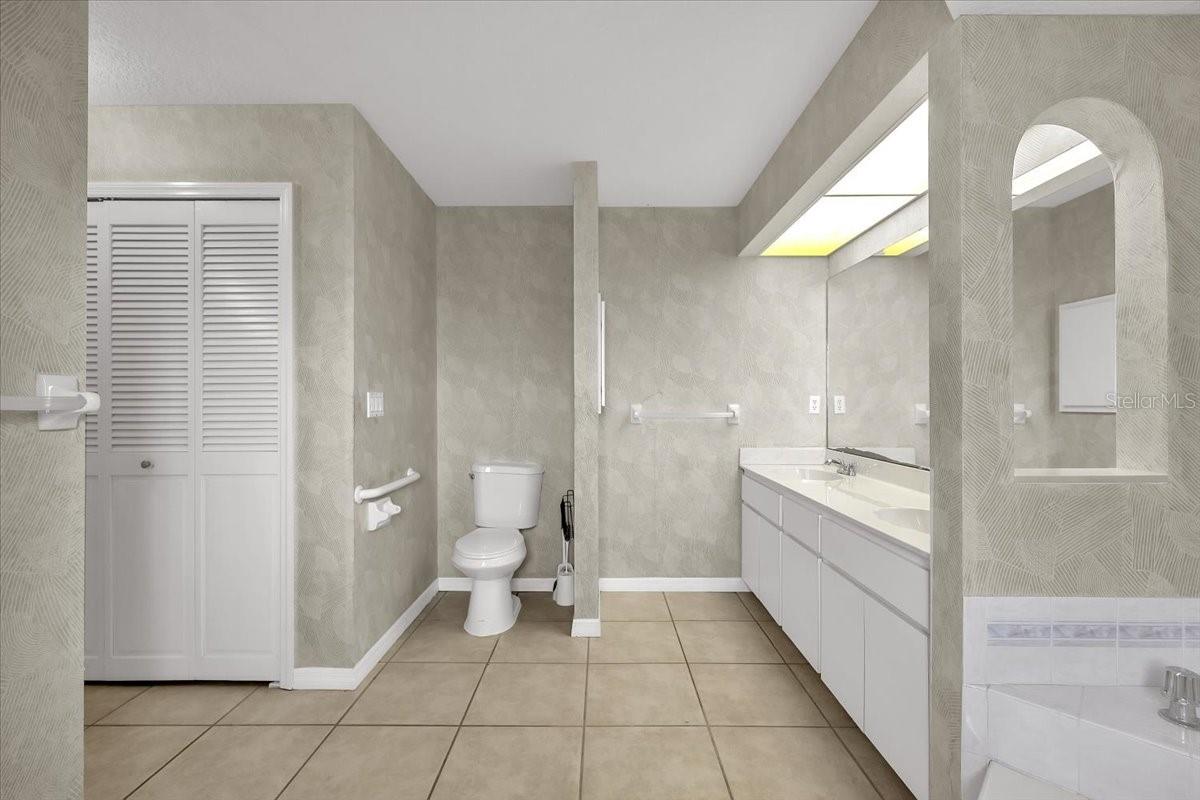 ROTONDA WEST BROADMOOR - Residential