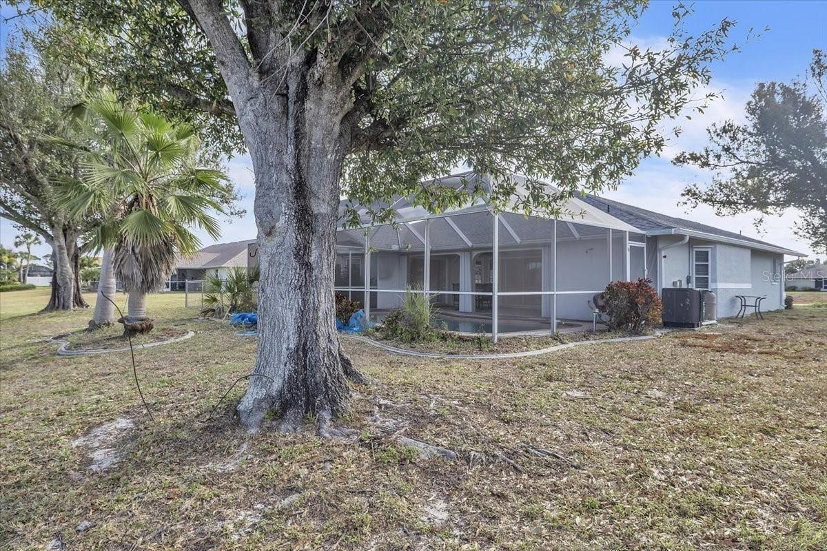 ROTONDA WEST BROADMOOR - Residential